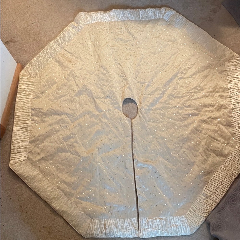Gold Christmas Tree Skirt - Picture 2 of 2